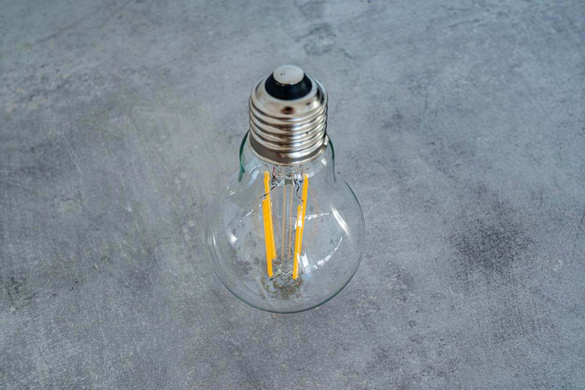 LED ou halogène : quel choix pour une ampoule domestique
