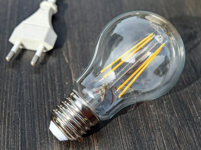 Réduction de facture d&rsquo;électricité : gestes prioritaires