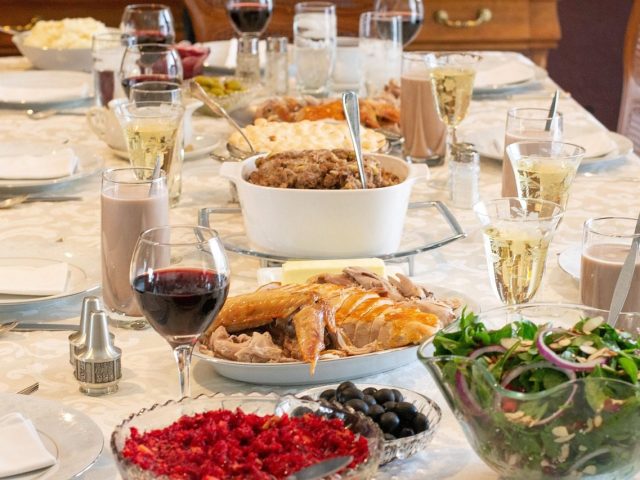Menus économiques pour 4 personnes : 7 jours à 185-195 euros