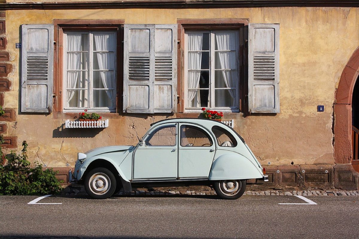 Choisir une citadine : Renault Clio ou Dacia Sandero/Spring